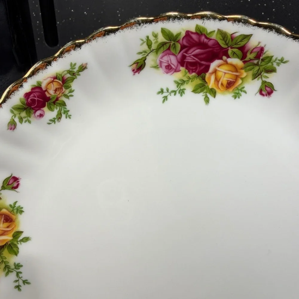 Royal Albert Old Country Roses Platter Plate Dish Bone China Gold Trim England